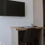 R Lapsi 4*
