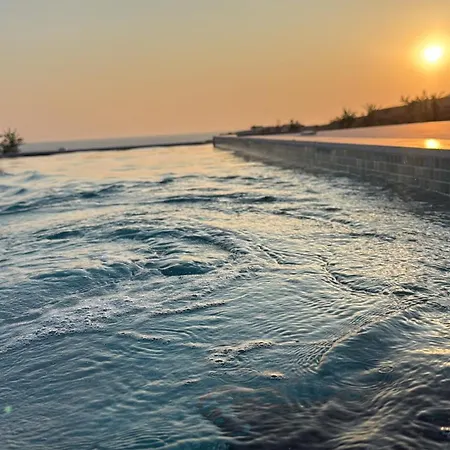 R Lapsi ゲストハウス