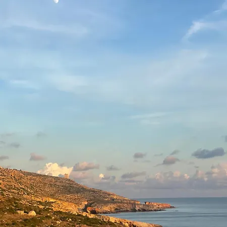 R Lapsi ゲストハウス Siġġiewi