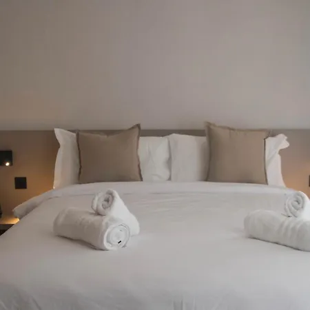 R Lapsi Guest house 4*