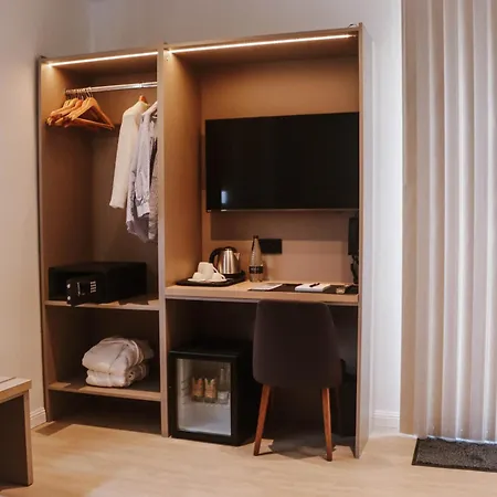 R Lapsi Guest house Siggiewi