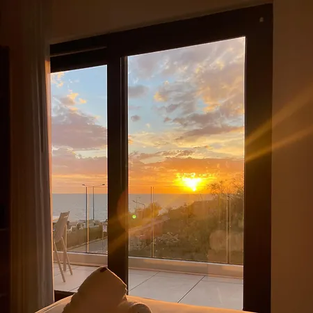 R Lapsi Guest house 4*