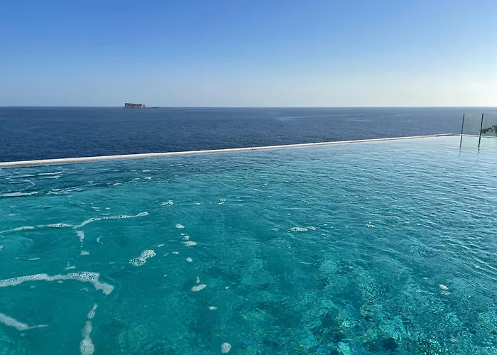 R Lapsi Pensjonat 4*