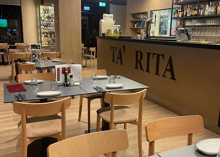 Pensjonat R Lapsi 4*